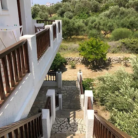 Gaia Apartments By Villa Kokkoni Marathokampos Exterior photo